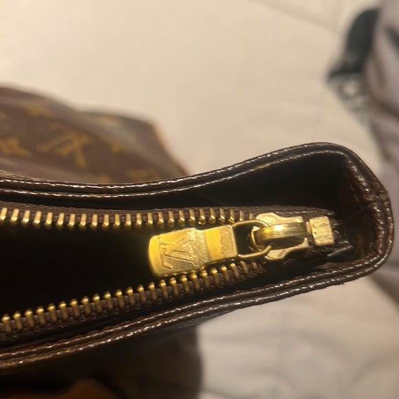 Louis Vuitton bag - Picture 10 of 11